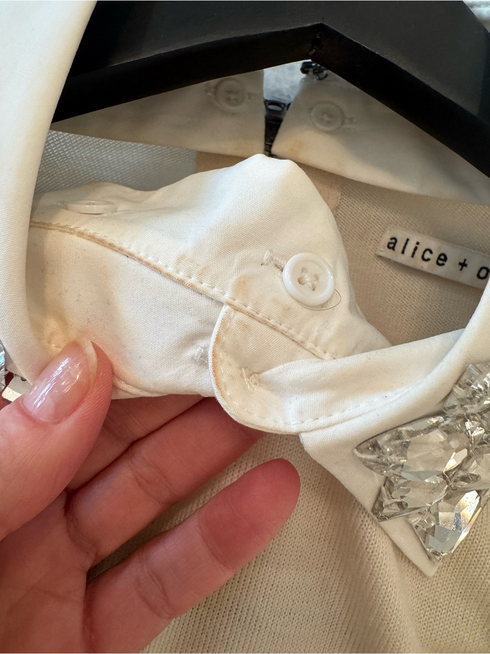 Alice + Olivia Cream Jeweled Collar Puff Sleeve Top - Picture 7 of 8